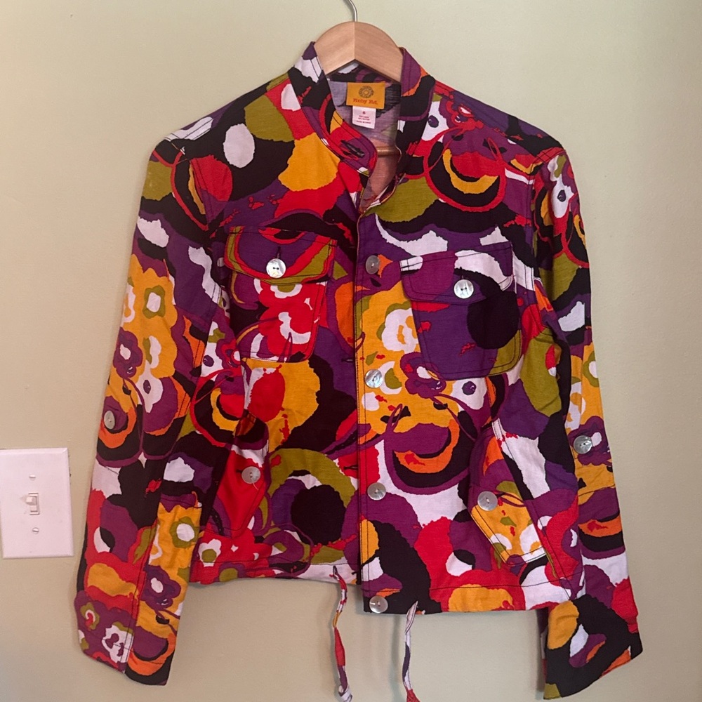 Colorful Floral Jacket - Picture 3 of 4